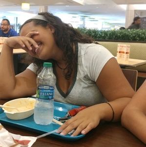 Meet your Posher, Adriana